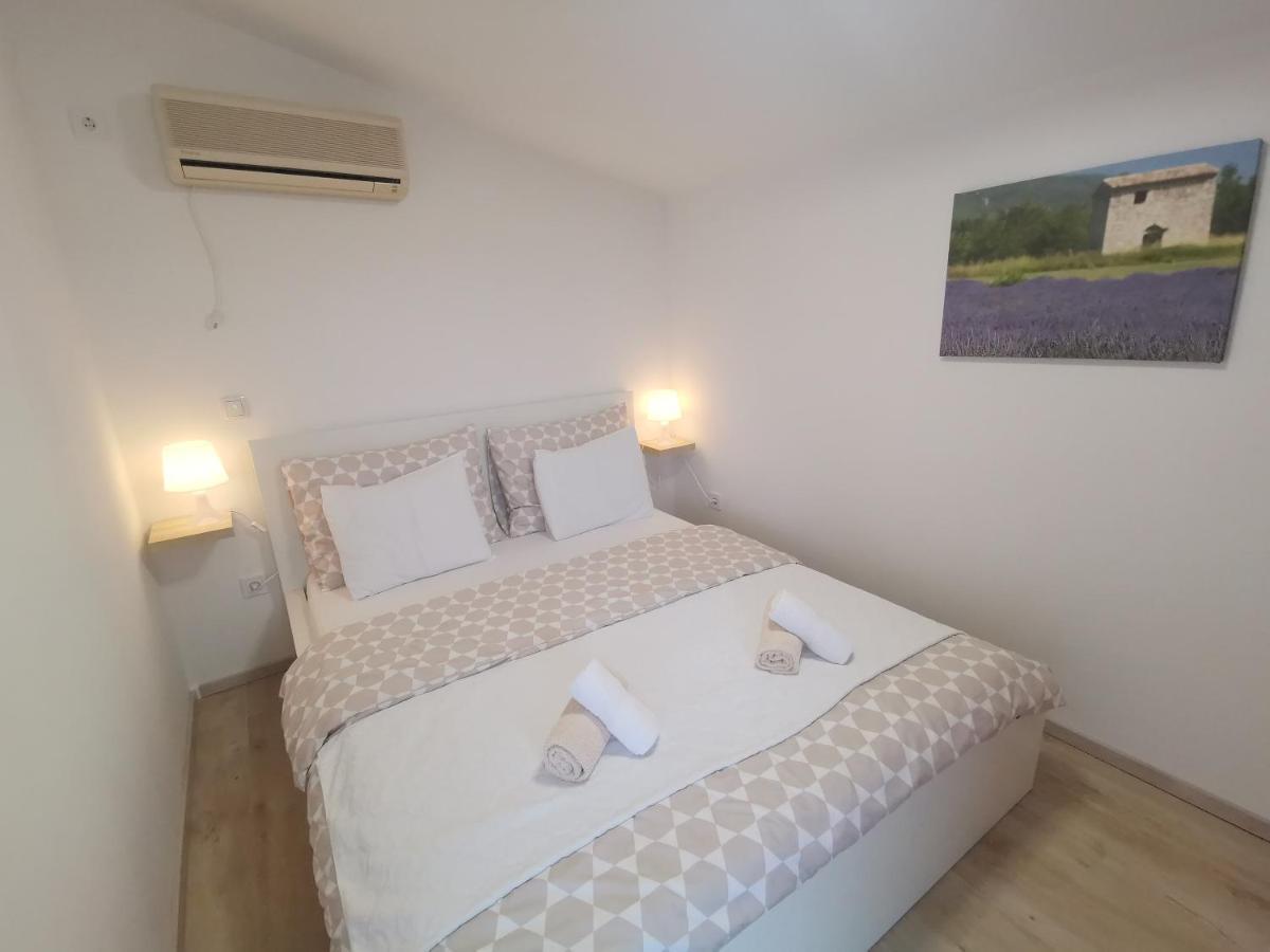 Old Town Paklenica Apartment Starigrad Exterior photo