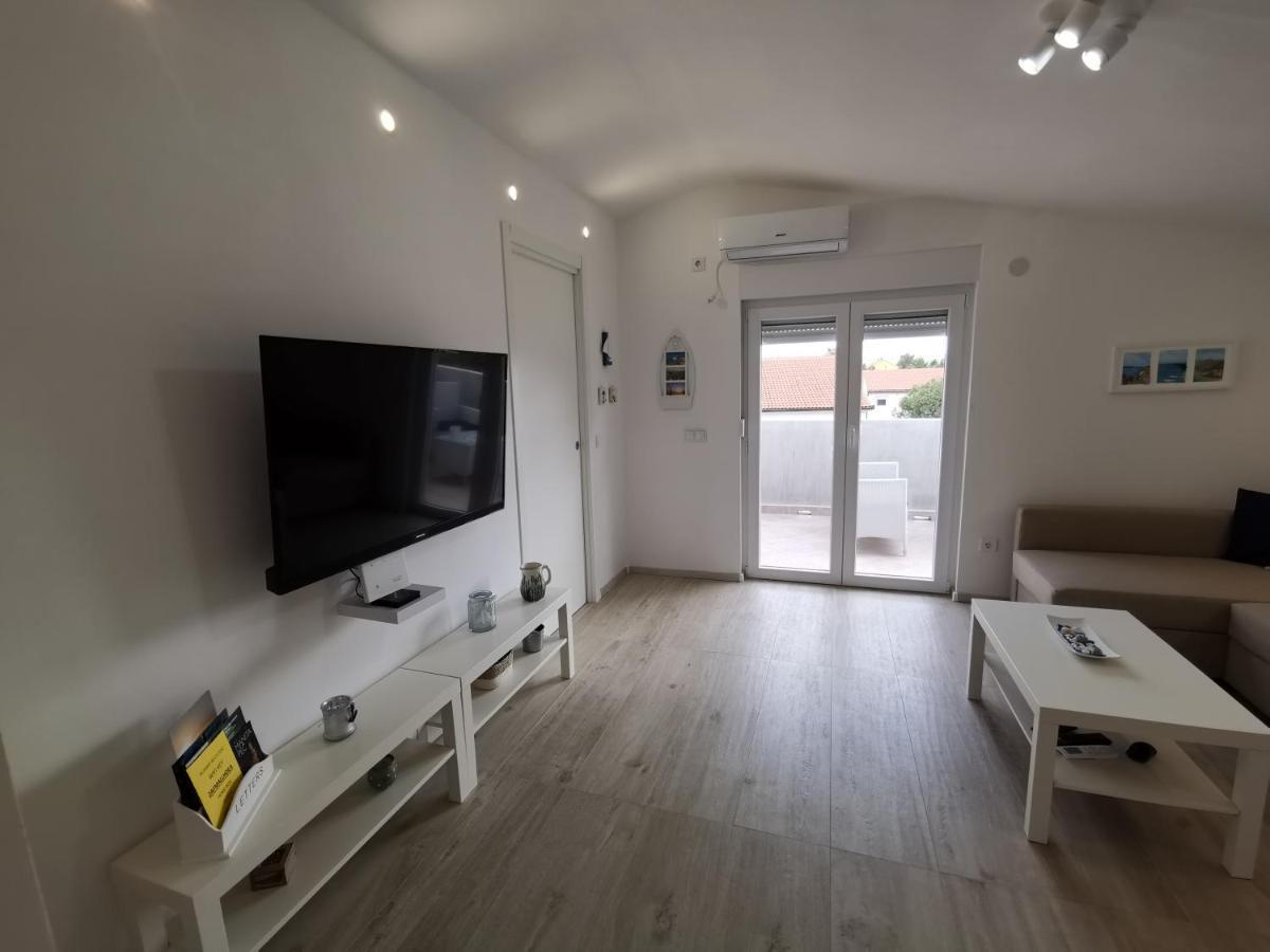 Old Town Paklenica Apartment Starigrad Exterior photo