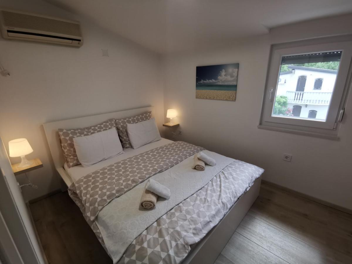 Old Town Paklenica Apartment Starigrad Exterior photo